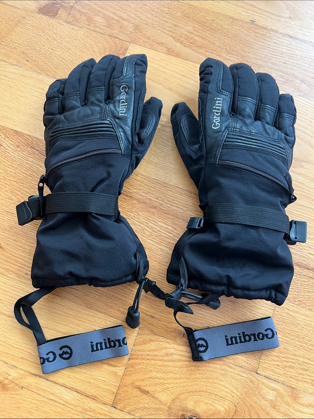 Gordini Storm Trooper Ski Gloves Men’s Medium SnowBoarding Winter Wear